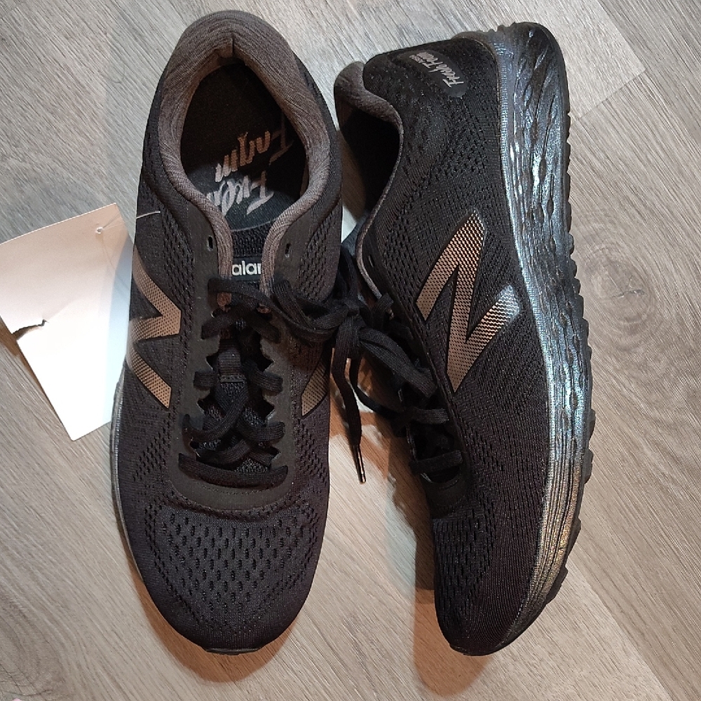 Like🆕Ladies New Balance Black Gray Athletic Running Shoes Sz11